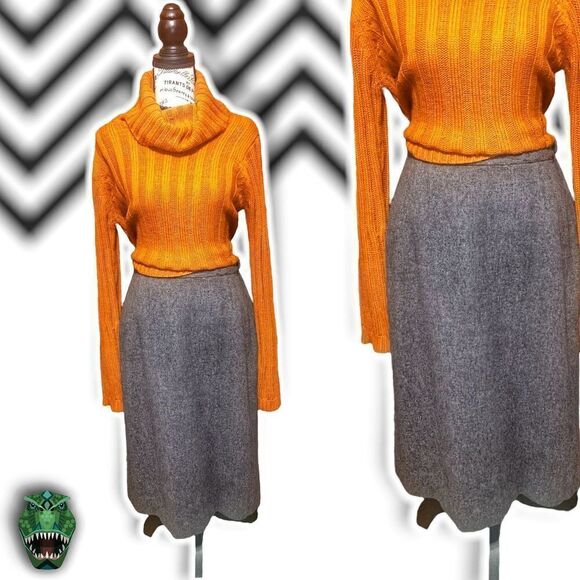VINTAGE 1960’s twee pinUp business casual grey wool pencil wiggle skirt, small - Picture 1 of 5